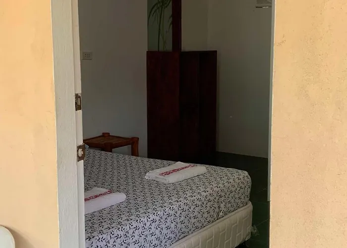 Palanas White 3*